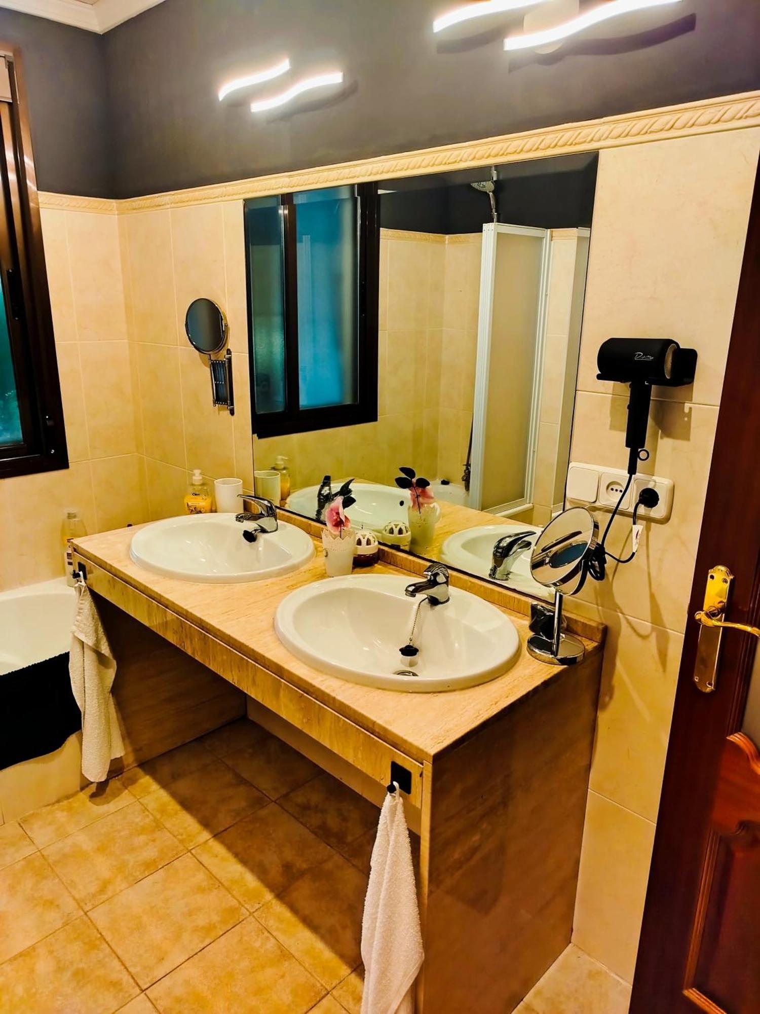The Magic House Guest House El Puerto de Santa Maria Ngoại thất bức ảnh